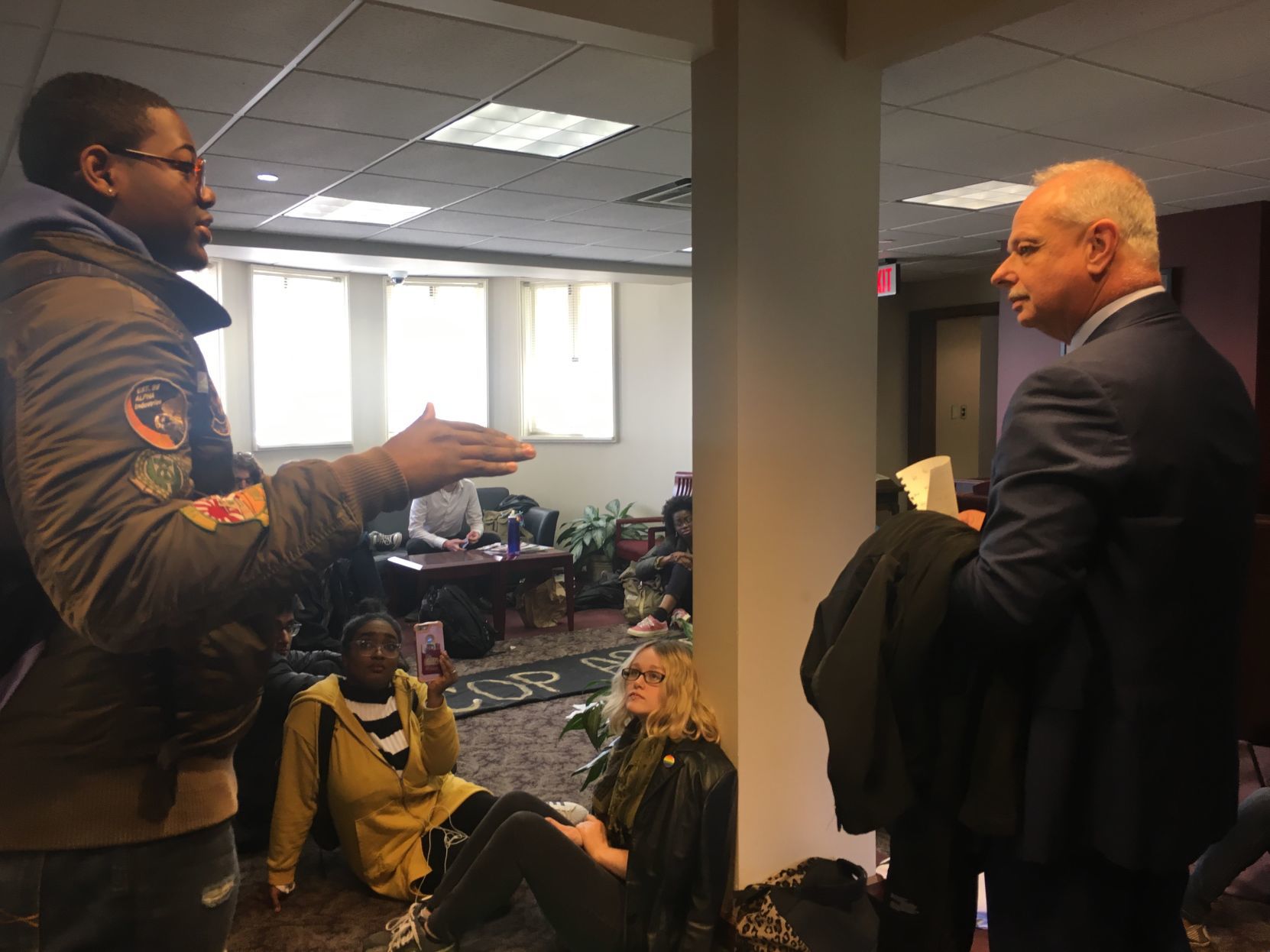 Student confronts chancellor